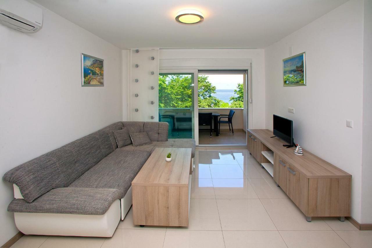 Apartments Maslina II Njivice Ngoại thất bức ảnh