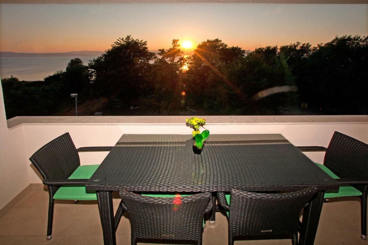 Apartments Maslina II Njivice Ngoại thất bức ảnh