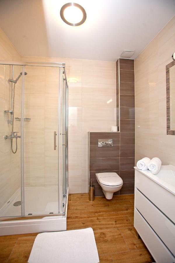 Apartments Maslina II Njivice Ngoại thất bức ảnh